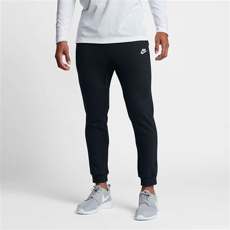 Sportswear für Herren .